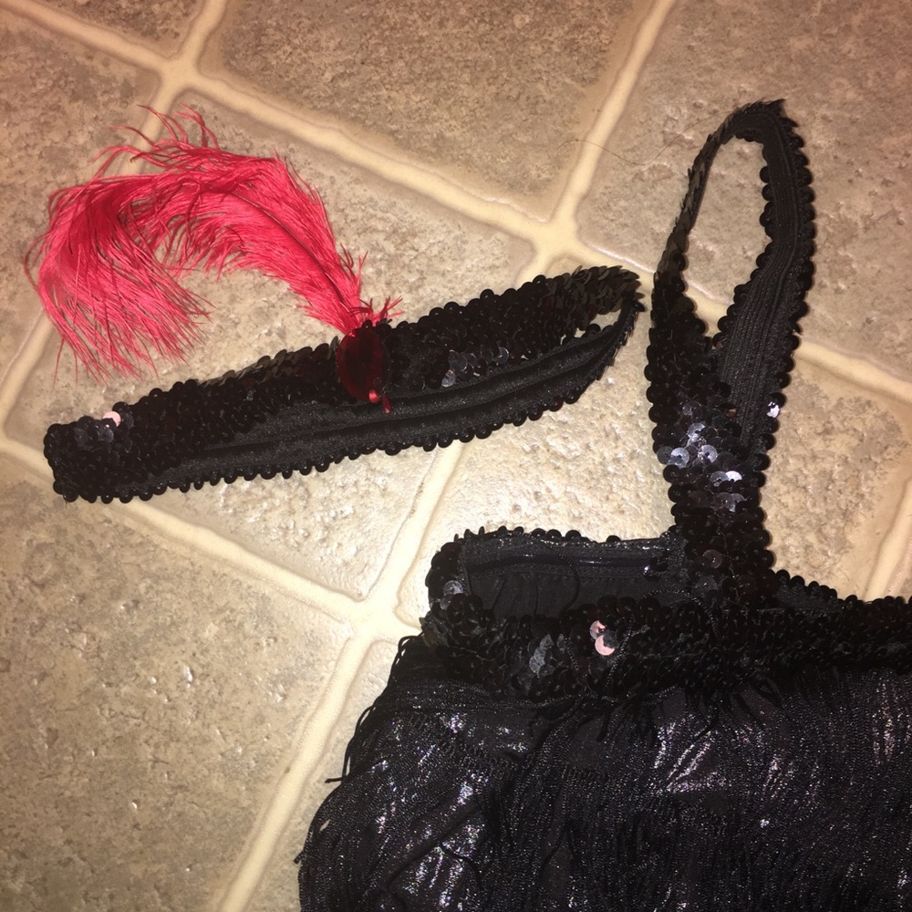 Flapper Halloween Costume & Accessories - Picture 8 of 12